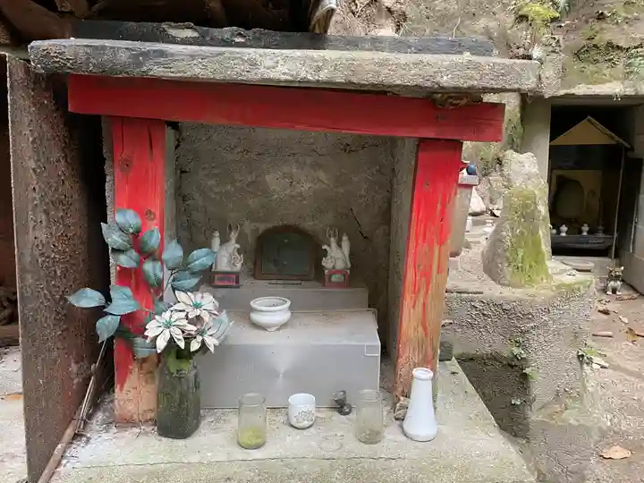 祠(兵庫区鵯越筋)のその他建物