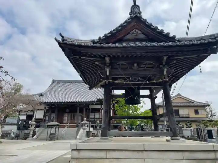 多聞寺の{uncategorized: "未分類", other: "その他", undefined: "問題あり", building: "その他建物", grave: "お墓", sacred_gate: "鳥居", guardian: "狛犬", statue: "像", buddha: "仏像", history: "歴史", nature: "自然", garden: "庭園", animal: "動物", pagoda: "塔", temizu: "手水舎", mountain_gate: "山門・神門", sanctuary: "本殿・本堂", subordinate: "末社・摂社", art: "芸術", scenery: "景色", jizo: "地蔵", ema: "絵馬", goshuin: "御朱印", omikuji: "おみくじ", items: "授与品その他", amulet: "お守り", goshuincho: "御朱印帳", eats: "食事", festival: "お祭り", votive_dance: "神楽", shichigosan: "七五三参", wedding: "結婚式", experience: "体験その他", initially: "初詣", around: "周辺", anti_infection: "感染症対策"}