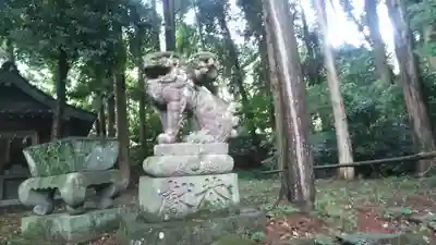 麻氐良布神社　下宮の狛犬