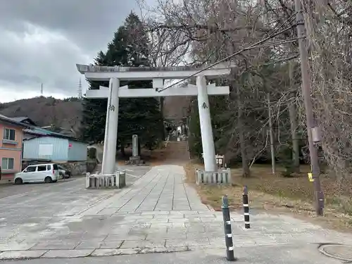 諏訪大社上社前宮(長野県)