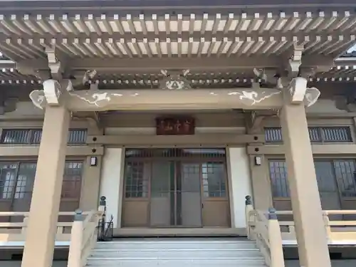 泰岳寺の本殿・本堂