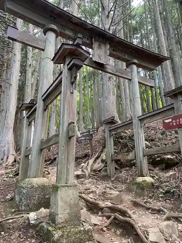 三峯神社奥宮(埼玉県)