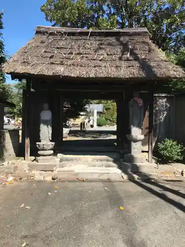 観音寺の山門・神門