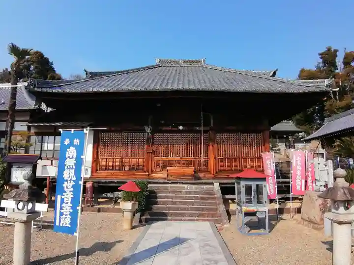 小松寺の本殿・本堂