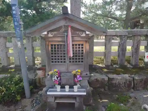 唐崎神社の末社