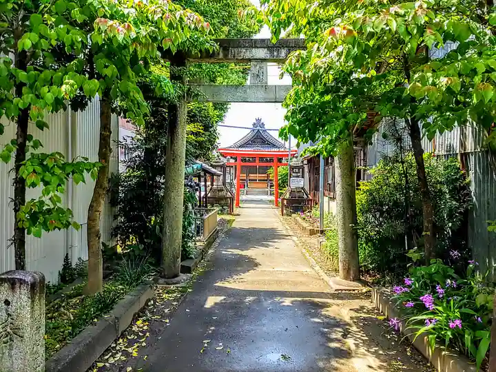 秋葉三尺坊大士 大士堂(秋葉教会)の鳥居