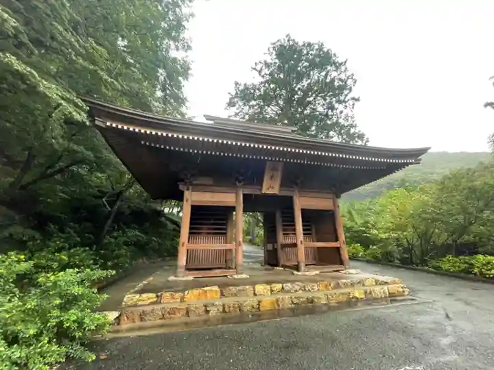 普門寺(切り絵御朱印発祥の寺)の山門・神門
