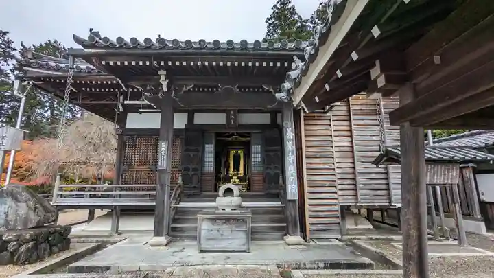 善峯寺の本殿・本堂