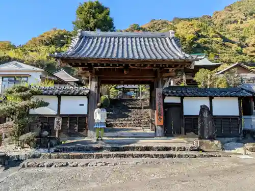 安養寺の本殿