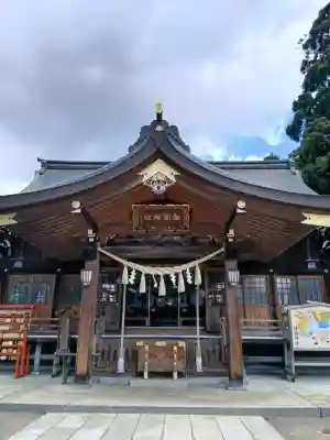 諏訪神社の{uncategorized: "未分類", other: "その他", undefined: "問題あり", building: "その他建物", grave: "お墓", sacred_gate: "鳥居", guardian: "狛犬", statue: "像", buddha: "仏像", history: "歴史", nature: "自然", garden: "庭園", animal: "動物", pagoda: "塔", temizu: "手水舎", mountain_gate: "山門・神門", sanctuary: "本殿・本堂", subordinate: "末社・摂社", art: "芸術", scenery: "景色", jizo: "地蔵", ema: "絵馬", goshuin: "御朱印", omikuji: "おみくじ", items: "授与品その他", amulet: "お守り", goshuincho: "御朱印帳", eats: "食事", festival: "お祭り", votive_dance: "神楽", shichigosan: "七五三参", wedding: "結婚式", experience: "体験その他", initially: "初詣", around: "周辺", anti_infection: "感染症対策"}