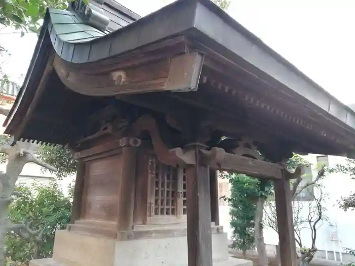 小松翁稲荷神社の本殿・本堂