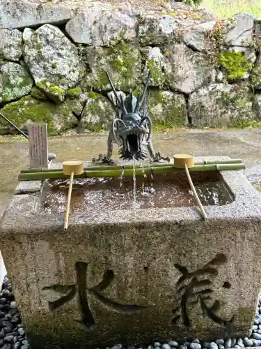 天之御中主尊神社の{uncategorized: "未分類", other: "その他", undefined: "問題あり", building: "その他建物", grave: "お墓", sacred_gate: "鳥居", guardian: "狛犬", statue: "像", buddha: "仏像", history: "歴史", nature: "自然", garden: "庭園", animal: "動物", pagoda: "塔", temizu: "手水舎", mountain_gate: "山門・神門", sanctuary: "本殿・本堂", subordinate: "末社・摂社", art: "芸術", scenery: "景色", jizo: "地蔵", ema: "絵馬", goshuin: "御朱印", omikuji: "おみくじ", items: "授与品その他", amulet: "お守り", goshuincho: "御朱印帳", eats: "食事", festival: "お祭り", votive_dance: "神楽", shichigosan: "七五三参", wedding: "結婚式", experience: "体験その他", initially: "初詣", around: "周辺", anti_infection: "感染症対策"}