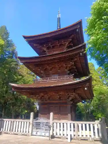 日吉神社の{uncategorized: "未分類", other: "その他", undefined: "問題あり", building: "その他建物", grave: "お墓", sacred_gate: "鳥居", guardian: "狛犬", statue: "像", buddha: "仏像", history: "歴史", nature: "自然", garden: "庭園", animal: "動物", pagoda: "塔", temizu: "手水舎", mountain_gate: "山門・神門", sanctuary: "本殿・本堂", subordinate: "末社・摂社", art: "芸術", scenery: "景色", jizo: "地蔵", ema: "絵馬", goshuin: "御朱印", omikuji: "おみくじ", items: "授与品その他", amulet: "お守り", goshuincho: "御朱印帳", eats: "食事", festival: "お祭り", votive_dance: "神楽", shichigosan: "七五三参", wedding: "結婚式", experience: "体験その他", initially: "初詣", around: "周辺", anti_infection: "感染症対策"}