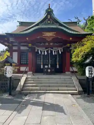 東神奈川熊野神社の{uncategorized: "未分類", other: "その他", undefined: "問題あり", building: "その他建物", grave: "お墓", sacred_gate: "鳥居", guardian: "狛犬", statue: "像", buddha: "仏像", history: "歴史", nature: "自然", garden: "庭園", animal: "動物", pagoda: "塔", temizu: "手水舎", mountain_gate: "山門・神門", sanctuary: "本殿・本堂", subordinate: "末社・摂社", art: "芸術", scenery: "景色", jizo: "地蔵", ema: "絵馬", goshuin: "御朱印", omikuji: "おみくじ", items: "授与品その他", amulet: "お守り", goshuincho: "御朱印帳", eats: "食事", festival: "お祭り", votive_dance: "神楽", shichigosan: "七五三参", wedding: "結婚式", experience: "体験その他", initially: "初詣", around: "周辺", anti_infection: "感染症対策"}