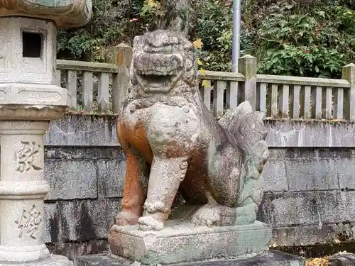 礒宮八幡神社の狛犬