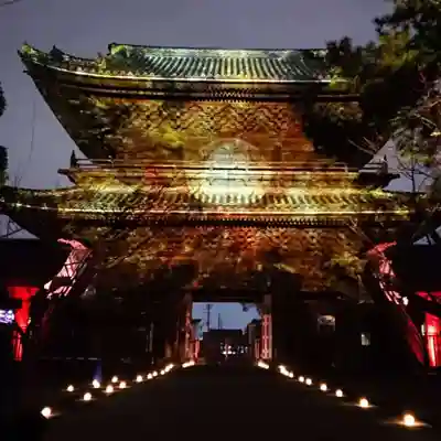 大樹寺(松安院大樹寺)の山門・神門