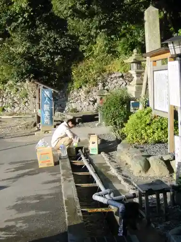 泉神社の建物その他