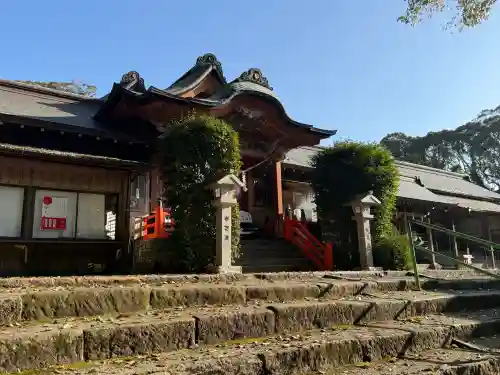 新田神社の{uncategorized: "未分類", other: "その他", undefined: "問題あり", building: "その他建物", grave: "お墓", sacred_gate: "鳥居", guardian: "狛犬", statue: "像", buddha: "仏像", history: "歴史", nature: "自然", garden: "庭園", animal: "動物", pagoda: "塔", temizu: "手水舎", mountain_gate: "山門・神門", sanctuary: "本殿・本堂", subordinate: "末社・摂社", art: "芸術", scenery: "景色", jizo: "地蔵", ema: "絵馬", goshuin: "御朱印", omikuji: "おみくじ", items: "授与品その他", amulet: "お守り", goshuincho: "御朱印帳", eats: "食事", festival: "お祭り", votive_dance: "神楽", shichigosan: "七五三参", wedding: "結婚式", experience: "体験その他", initially: "初詣", around: "周辺", anti_infection: "感染症対策"}