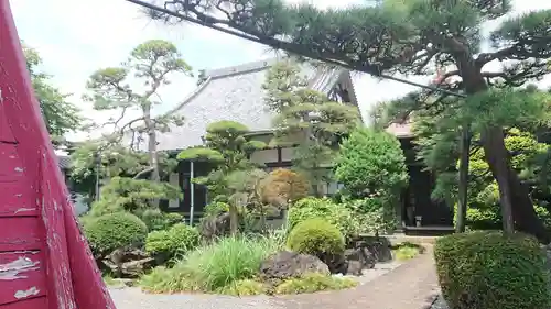 平等寺の庭園