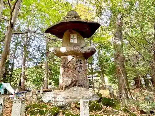 積田神社の建物その他