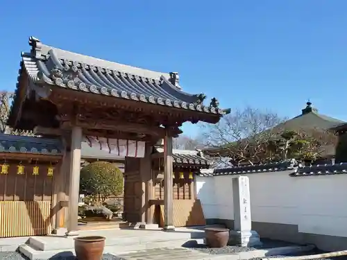 歓喜院の山門・神門