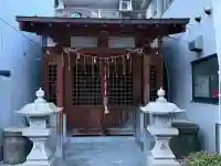 子安稲荷神社の{uncategorized: "未分類", other: "その他", undefined: "問題あり", building: "その他建物", grave: "お墓", sacred_gate: "鳥居", guardian: "狛犬", statue: "像", buddha: "仏像", history: "歴史", nature: "自然", garden: "庭園", animal: "動物", pagoda: "塔", temizu: "手水舎", mountain_gate: "山門・神門", sanctuary: "本殿・本堂", subordinate: "末社・摂社", art: "芸術", scenery: "景色", jizo: "地蔵", ema: "絵馬", goshuin: "御朱印", omikuji: "おみくじ", items: "授与品その他", amulet: "お守り", goshuincho: "御朱印帳", eats: "食事", festival: "お祭り", votive_dance: "神楽", shichigosan: "七五三参", wedding: "結婚式", experience: "体験その他", initially: "初詣", around: "周辺", anti_infection: "感染症対策"}