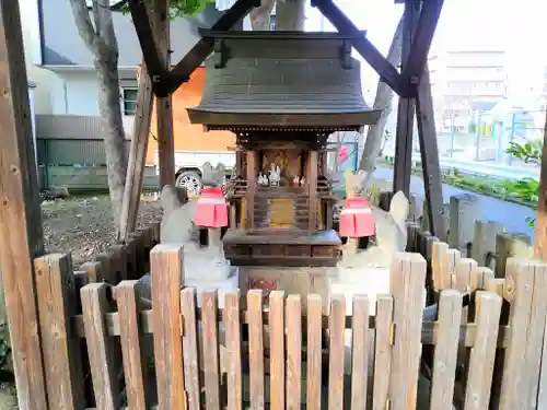 稲荷神社（大松稲荷神社）の末社・摂社