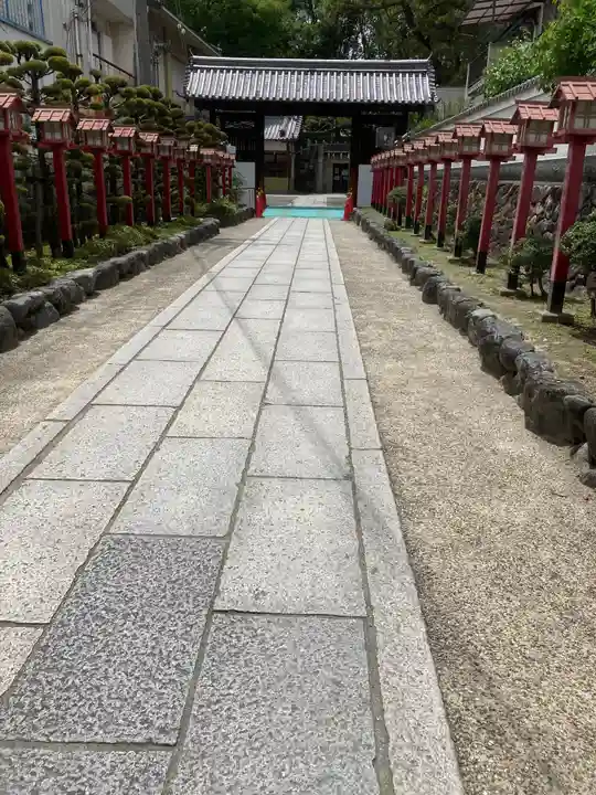 茨木神社の山門・神門