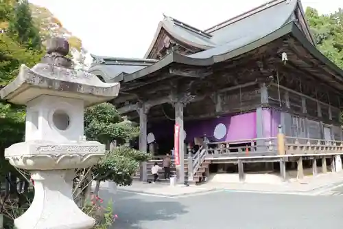 成相寺の本殿・本堂