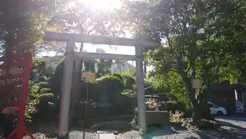 鎮守氷川神社の鳥居