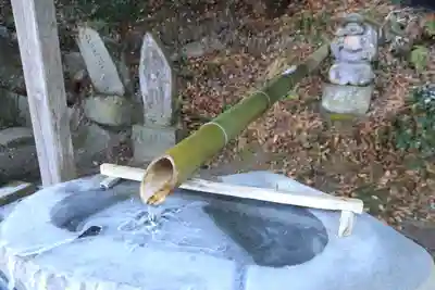 蟇目鹿島神社の手水舎