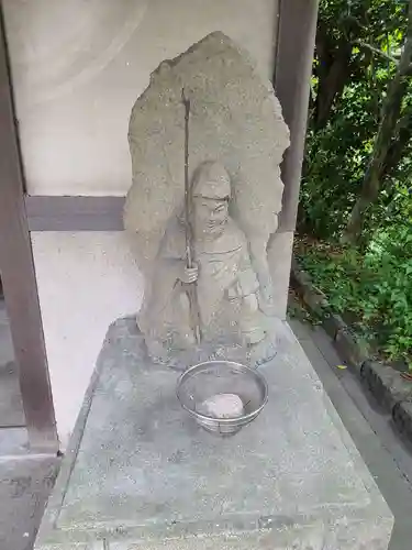 貴船神社の像