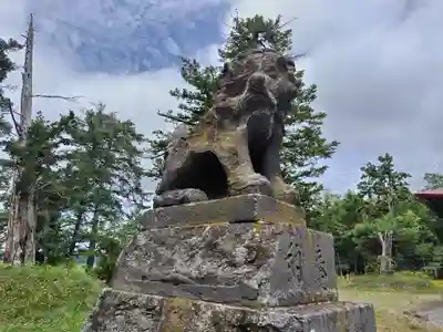 共成神社の狛犬