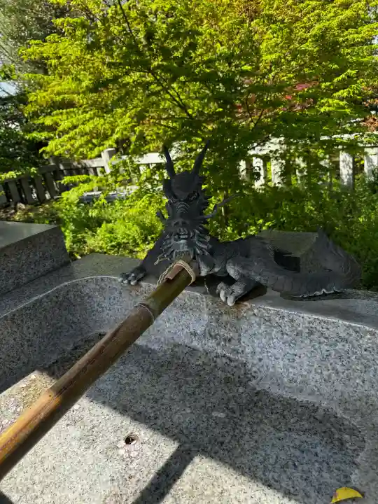 龍口明神社の{uncategorized: "未分類", other: "その他", undefined: "問題あり", building: "その他建物", grave: "お墓", sacred_gate: "鳥居", guardian: "狛犬", statue: "像", buddha: "仏像", history: "歴史", nature: "自然", garden: "庭園", animal: "動物", pagoda: "塔", temizu: "手水舎", mountain_gate: "山門・神門", sanctuary: "本殿・本堂", subordinate: "末社・摂社", art: "芸術", scenery: "景色", jizo: "地蔵", ema: "絵馬", goshuin: "御朱印", omikuji: "おみくじ", items: "授与品その他", amulet: "お守り", goshuincho: "御朱印帳", eats: "食事", festival: "お祭り", votive_dance: "神楽", shichigosan: "七五三参", wedding: "結婚式", experience: "体験その他", initially: "初詣", around: "周辺", anti_infection: "感染症対策"}
