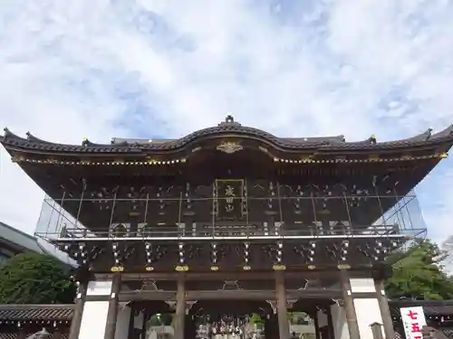 成田山新勝寺の山門・神門