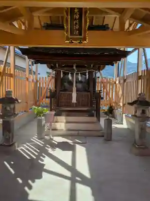 大神門神社の{uncategorized: "未分類", other: "その他", undefined: "問題あり", building: "その他建物", grave: "お墓", sacred_gate: "鳥居", guardian: "狛犬", statue: "像", buddha: "仏像", history: "歴史", nature: "自然", garden: "庭園", animal: "動物", pagoda: "塔", temizu: "手水舎", mountain_gate: "山門・神門", sanctuary: "本殿・本堂", subordinate: "末社・摂社", art: "芸術", scenery: "景色", jizo: "地蔵", ema: "絵馬", goshuin: "御朱印", omikuji: "おみくじ", items: "授与品その他", amulet: "お守り", goshuincho: "御朱印帳", eats: "食事", festival: "お祭り", votive_dance: "神楽", shichigosan: "七五三参", wedding: "結婚式", experience: "体験その他", initially: "初詣", around: "周辺", anti_infection: "感染症対策"}