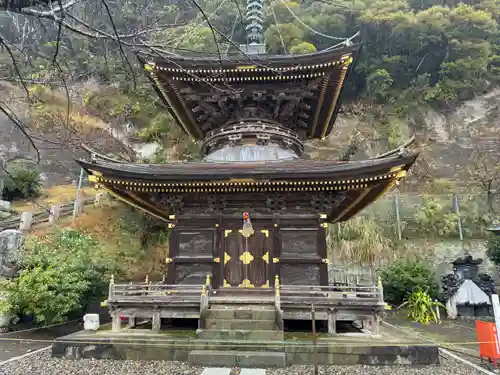 那古寺の塔