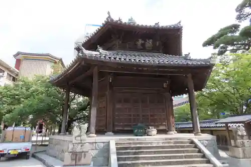 東長寺の本殿・本堂