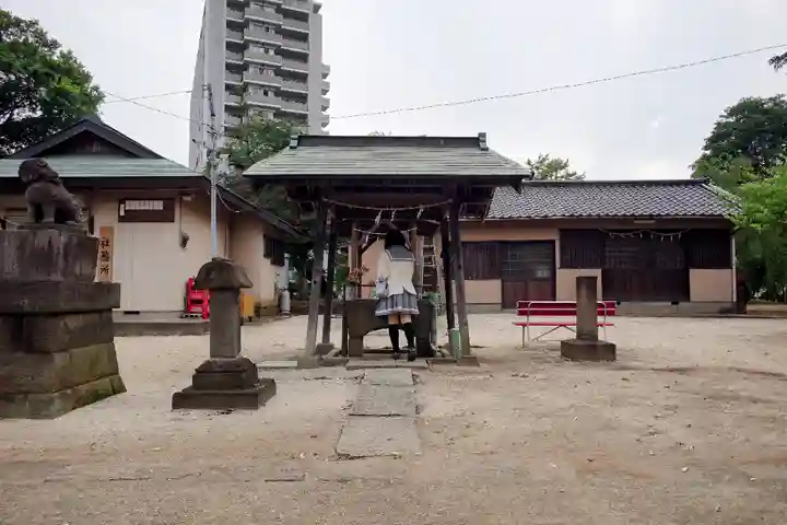 上町氷川神社の手水舎