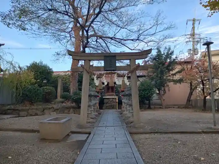 八幡神社の鳥居