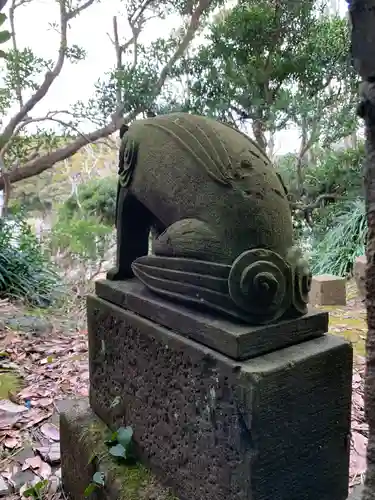 月夜見神社の狛犬