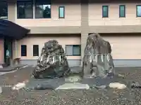 富良野神社の{uncategorized: "未分類", other: "その他", undefined: "問題あり", building: "その他建物", grave: "お墓", sacred_gate: "鳥居", guardian: "狛犬", statue: "像", buddha: "仏像", history: "歴史", nature: "自然", garden: "庭園", animal: "動物", pagoda: "塔", temizu: "手水舎", mountain_gate: "山門・神門", sanctuary: "本殿・本堂", subordinate: "末社・摂社", art: "芸術", scenery: "景色", jizo: "地蔵", ema: "絵馬", goshuin: "御朱印", omikuji: "おみくじ", items: "授与品その他", amulet: "お守り", goshuincho: "御朱印帳", eats: "食事", festival: "お祭り", votive_dance: "神楽", shichigosan: "七五三参", wedding: "結婚式", experience: "体験その他", initially: "初詣", around: "周辺", anti_infection: "感染症対策"}