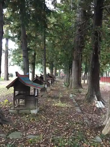 大井俣窪八幡神社の末社・摂社
