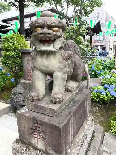 白山神社の狛犬