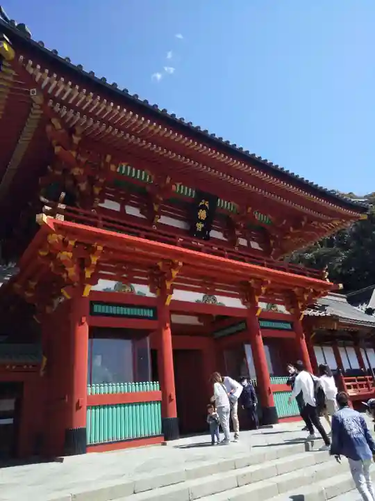 鶴岡八幡宮の本殿・本堂