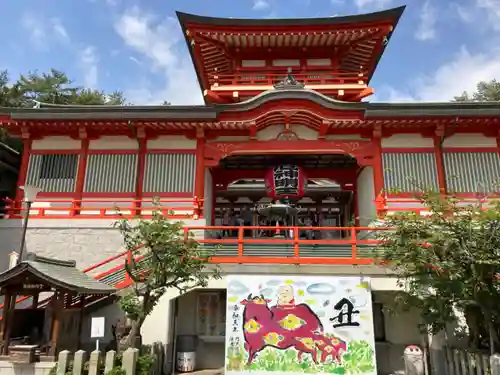 門戸厄神東光寺の山門・神門