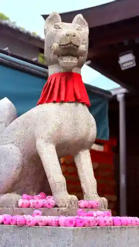 三光稲荷神社の{uncategorized: "未分類", other: "その他", undefined: "問題あり", building: "その他建物", grave: "お墓", sacred_gate: "鳥居", guardian: "狛犬", statue: "像", buddha: "仏像", history: "歴史", nature: "自然", garden: "庭園", animal: "動物", pagoda: "塔", temizu: "手水舎", mountain_gate: "山門・神門", sanctuary: "本殿・本堂", subordinate: "末社・摂社", art: "芸術", scenery: "景色", jizo: "地蔵", ema: "絵馬", goshuin: "御朱印", omikuji: "おみくじ", items: "授与品その他", amulet: "お守り", goshuincho: "御朱印帳", eats: "食事", festival: "お祭り", votive_dance: "神楽", shichigosan: "七五三参", wedding: "結婚式", experience: "体験その他", initially: "初詣", around: "周辺", anti_infection: "感染症対策"}