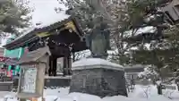 妙法寺の像