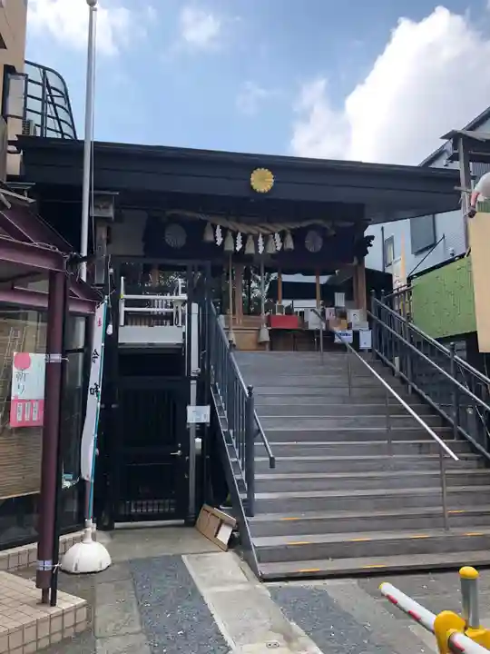 菊名神社の本殿・本堂