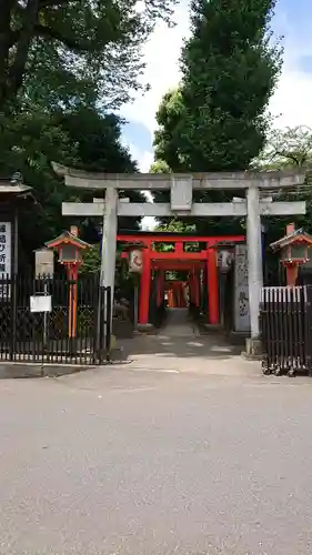 花園稲荷神社の鳥居